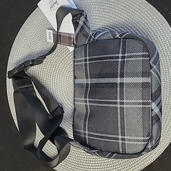 Herschel Plaid Unisex Waist/Crossbody Bag - Picture 5 of 10